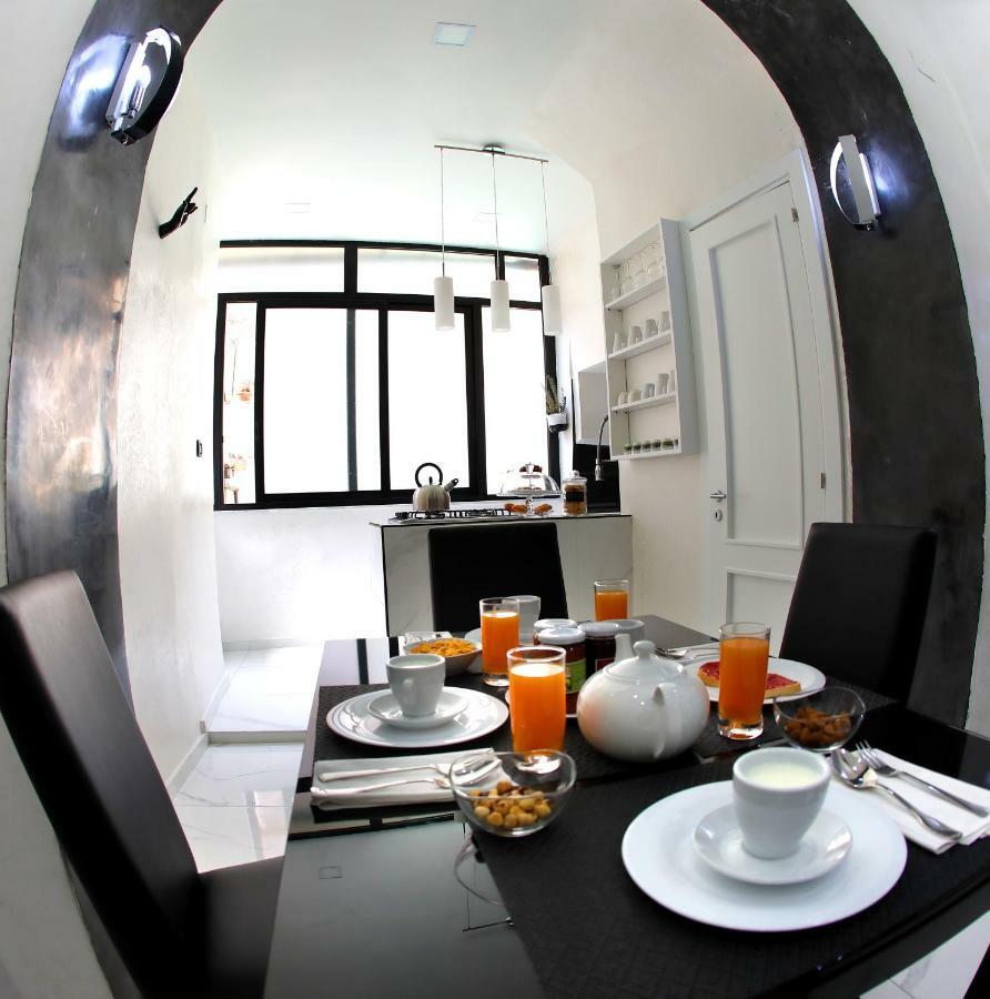 House Tribunali Naples Exterior photo